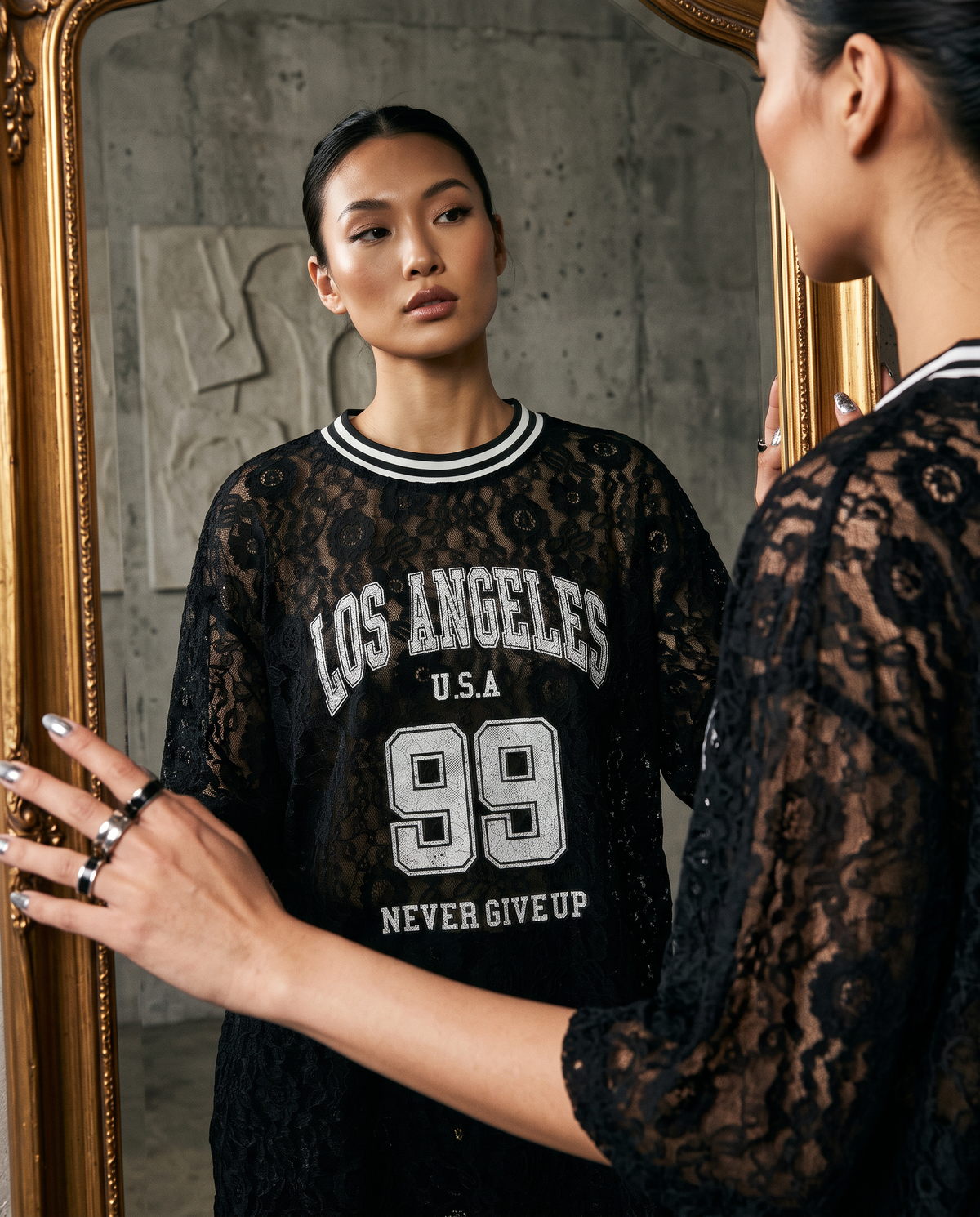 ETICRUE LACE 99 OVERSIZED TOP
