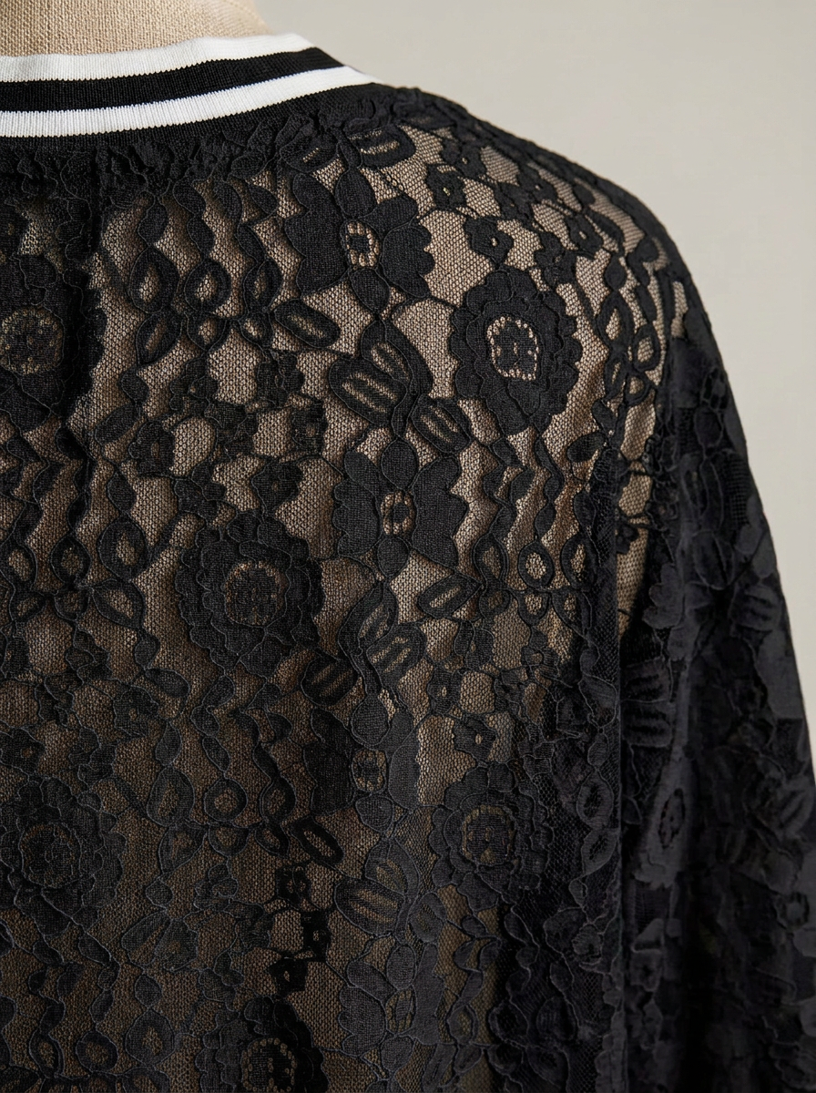 ETICRUE LACE 99 OVERSIZED TOP